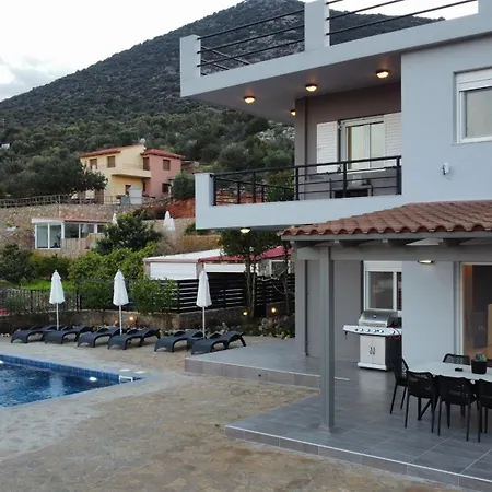 Βίλα Eleftheria With Heated Pool