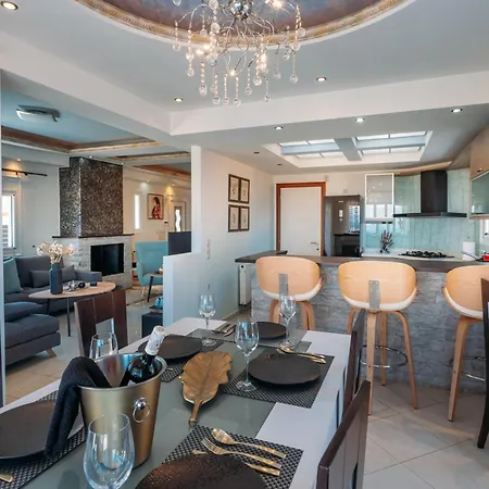 Βίλα Eleftheria With Heated Pool *